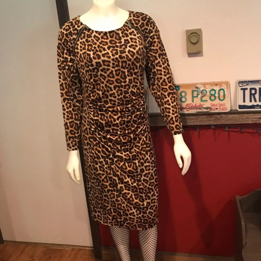 Venus L leopard print dress w zipper accents